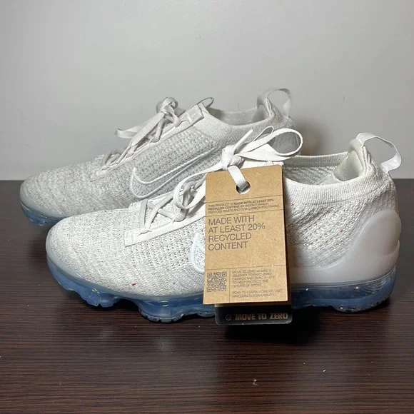 Nike Air VaporMax Flyknit - Picture 3 of 10